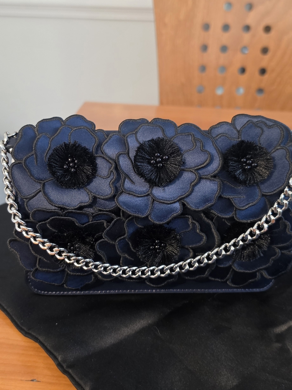 Elegant Kate Spade Madison Embroidered Floral Widow Mini-Flap Crossbody, Navy - Picture 2 of 14